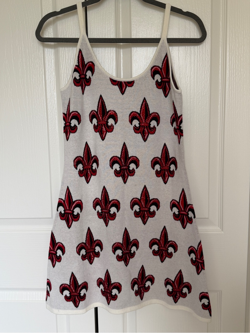 Queen of sparkles White & red Fleur-de-Lis Knit strappy Sweater dress XS